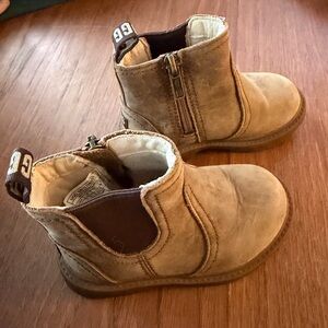 UGG Bolden Weather Boots Walnut. Toddler size 7